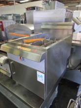 CPG Countertop 30 lb. Gas Fryer
