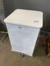 Rubbermaid White Metal Trash Receptacle