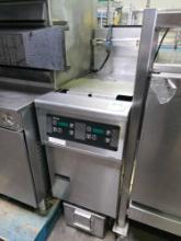 Pitco Split 50 lb. Gas Fryer with Filter System