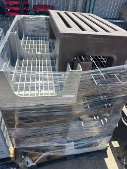 LOT of all Plastic Dunnage Racks on this Pallet