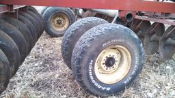 IH 470 18' Disc