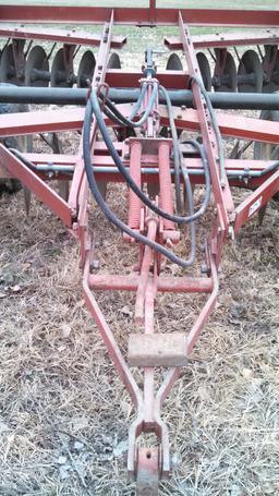 IH 470 18' Disc
