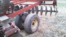 IH 470 18' Disc
