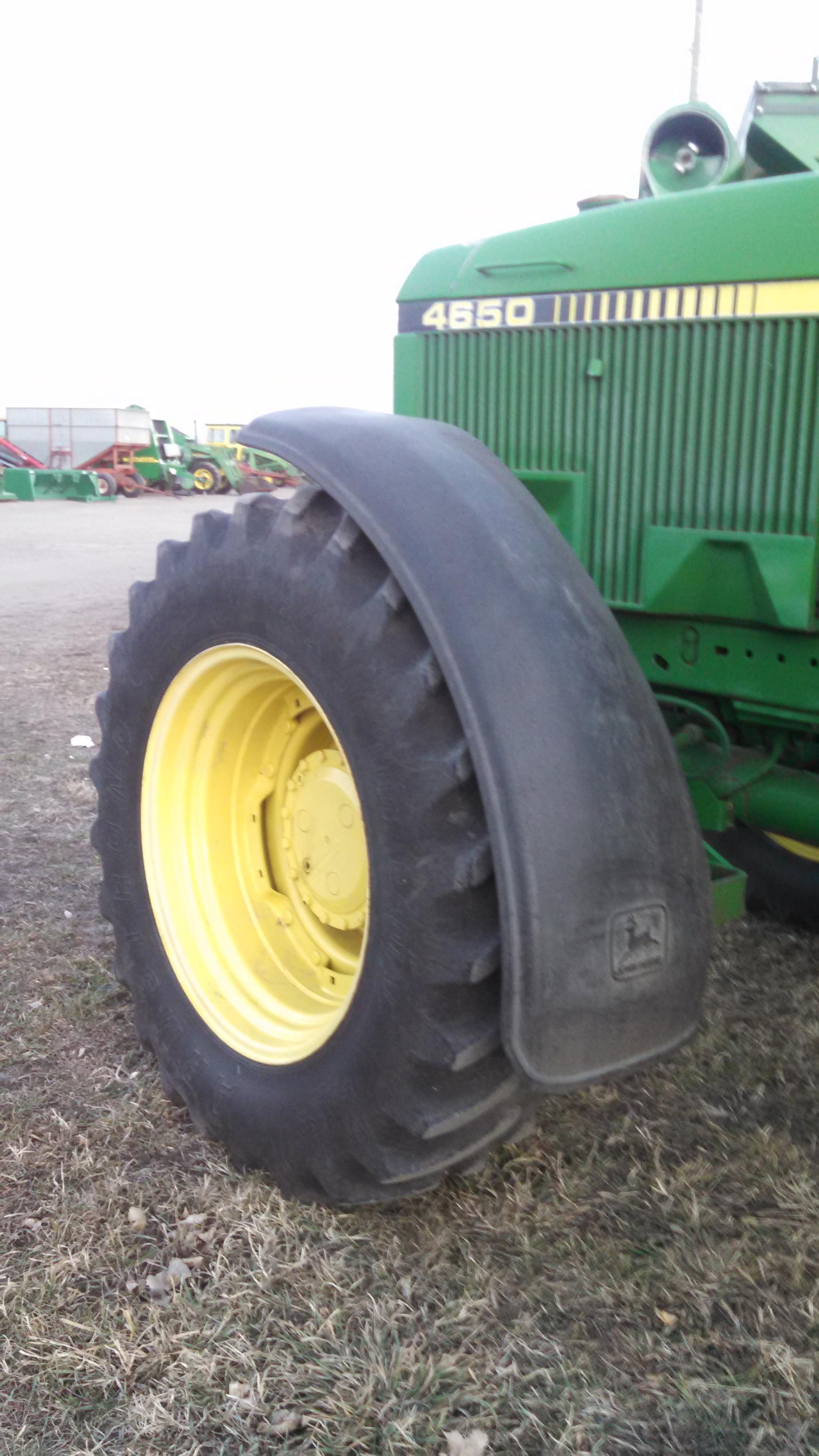 JD 4650 Tractor & Duals
