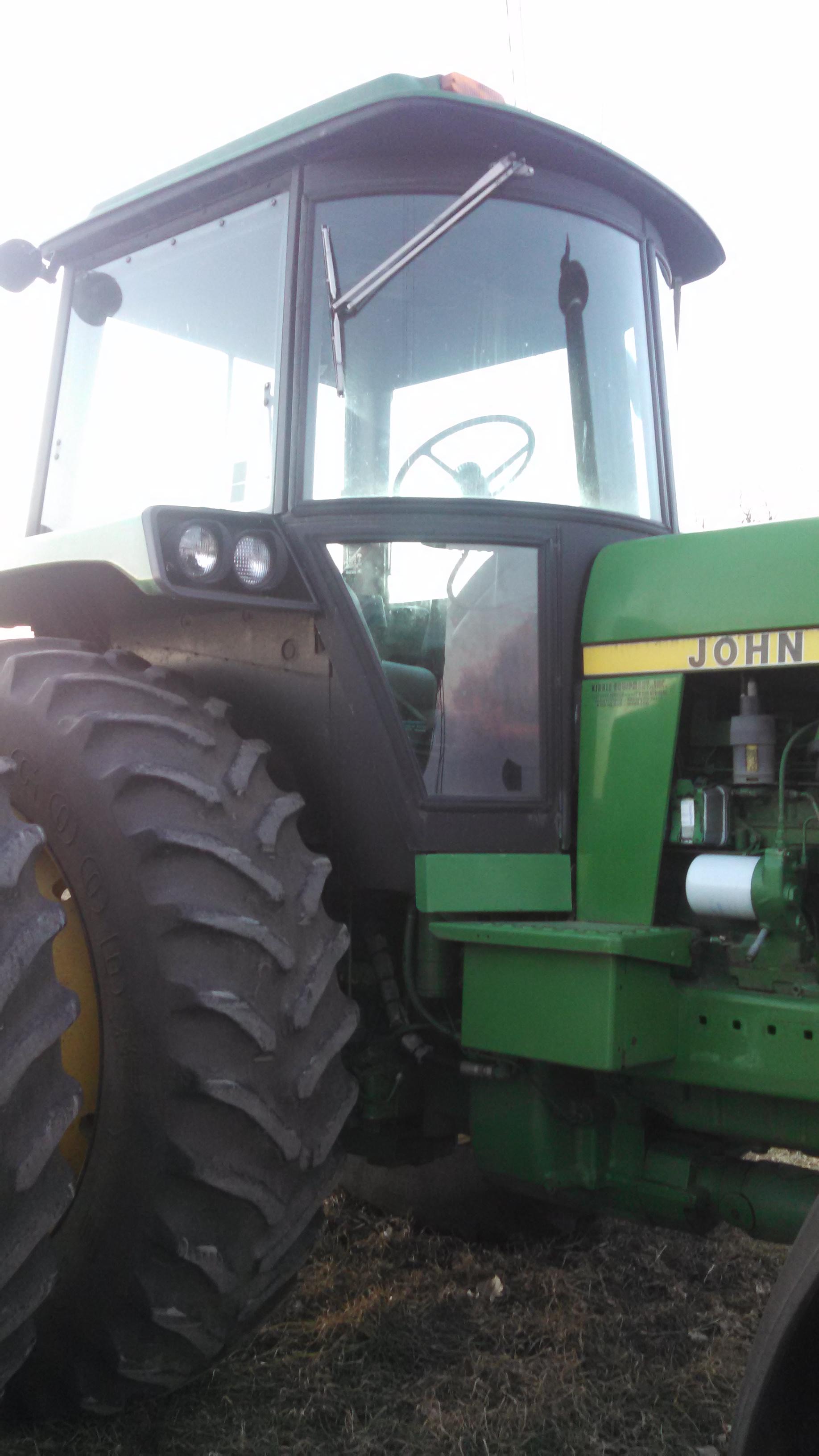 JD 4650 Tractor & Duals