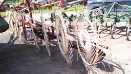 Furo 8 Wheel In Line Rake