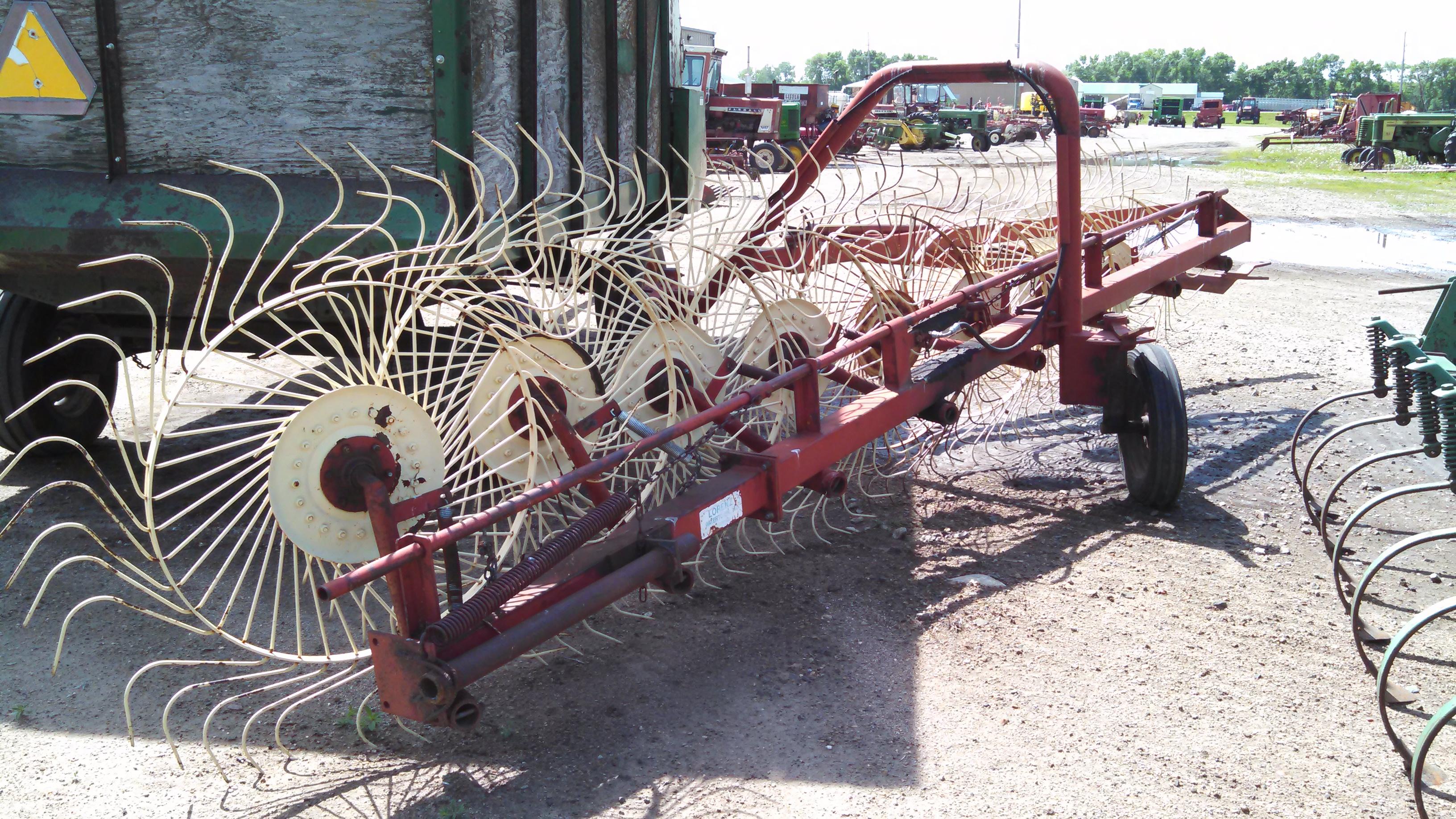 Furo 8 Wheel In Line Rake