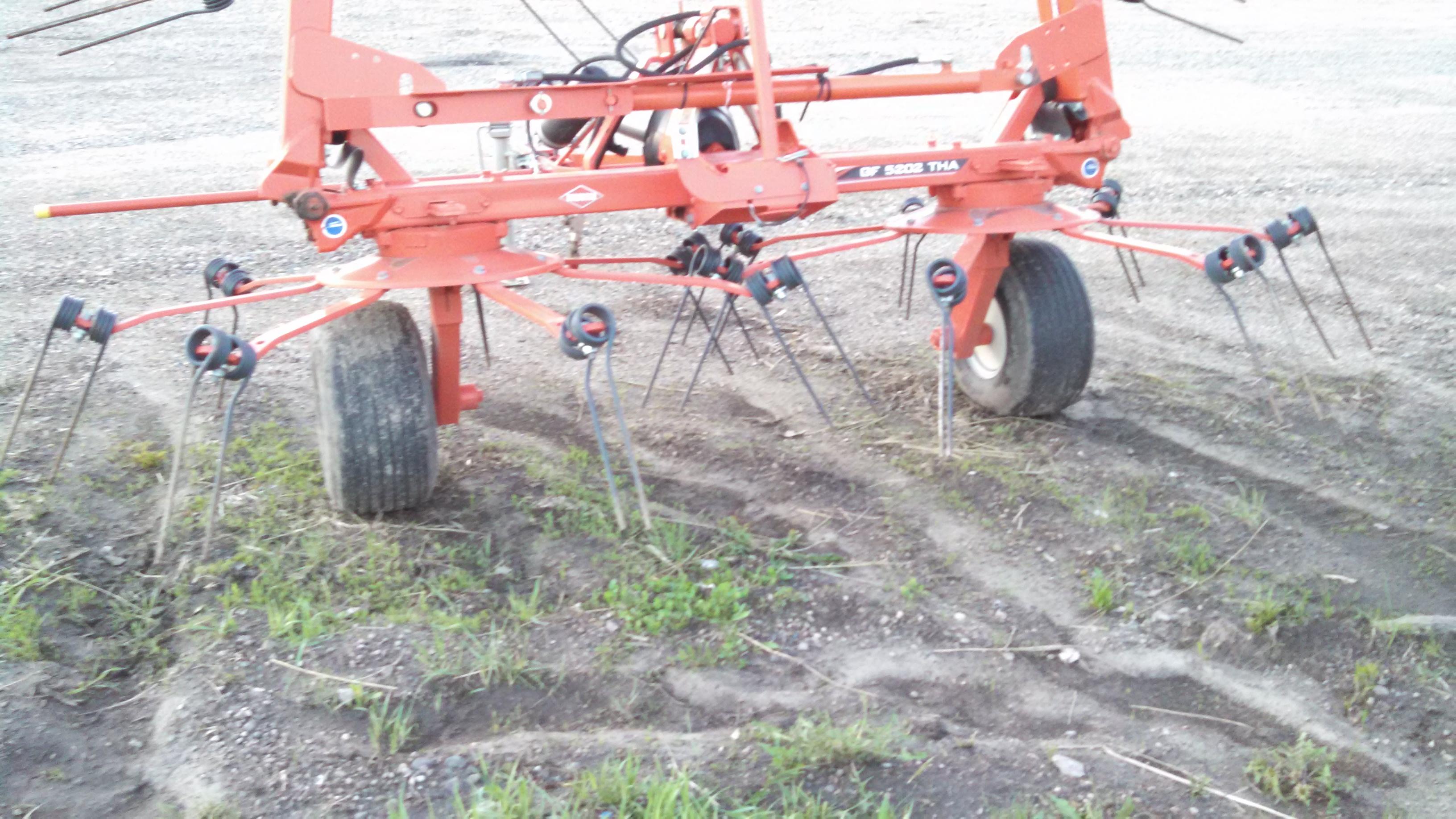 2017 Kuhn 5202THA 4 Basket Hay Tetter