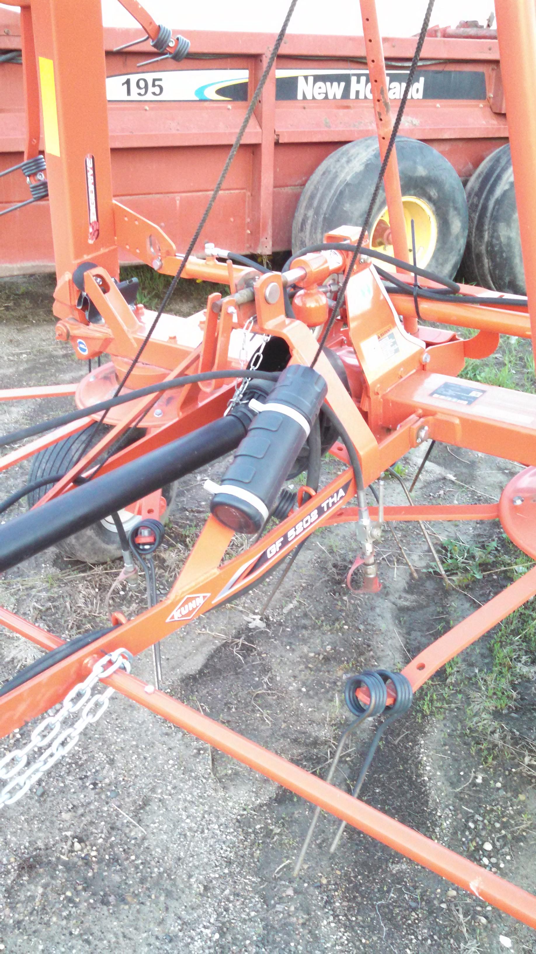 2017 Kuhn 5202THA 4 Basket Hay Tetter