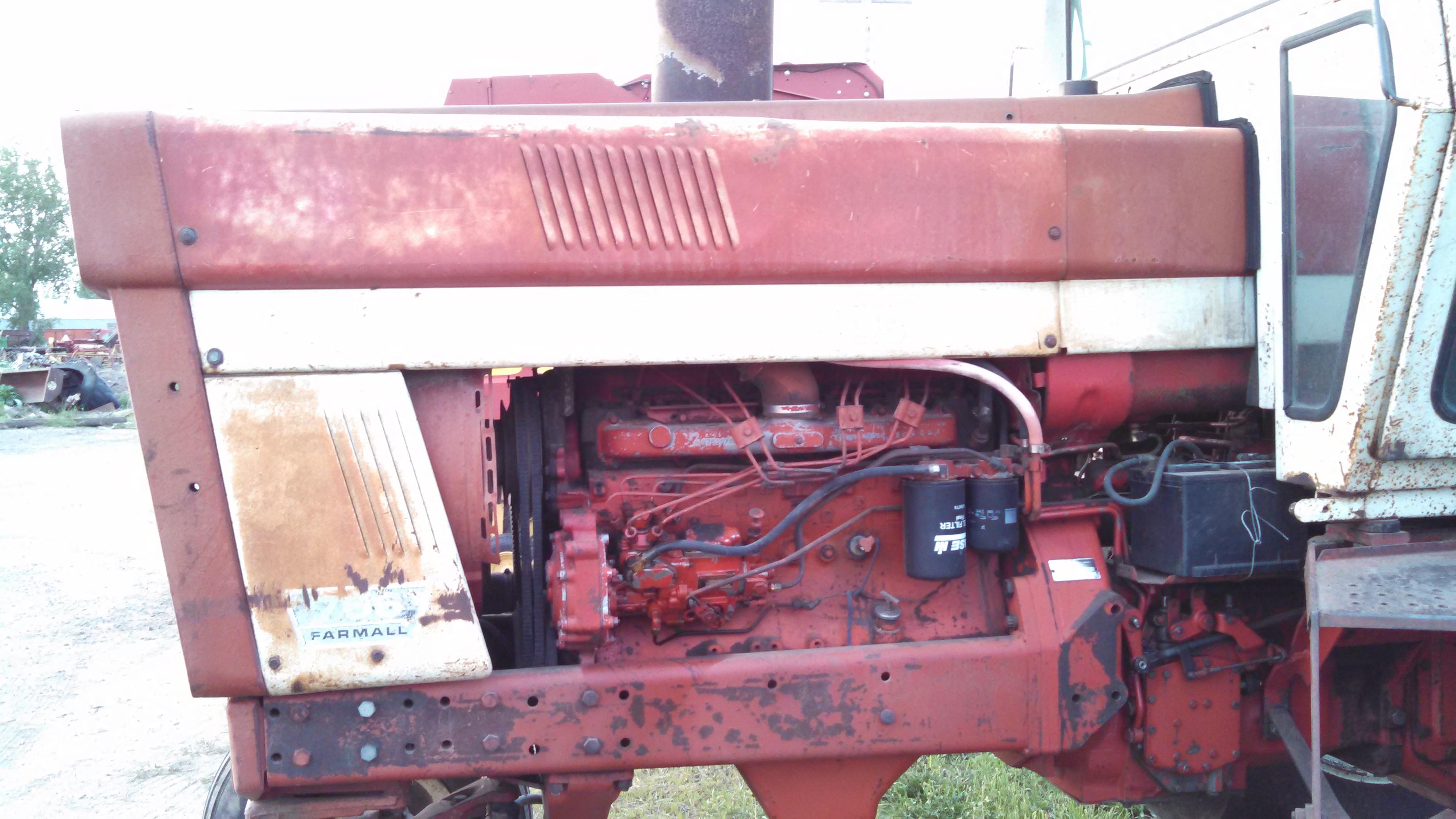 IH 766 Diesel Tractor
