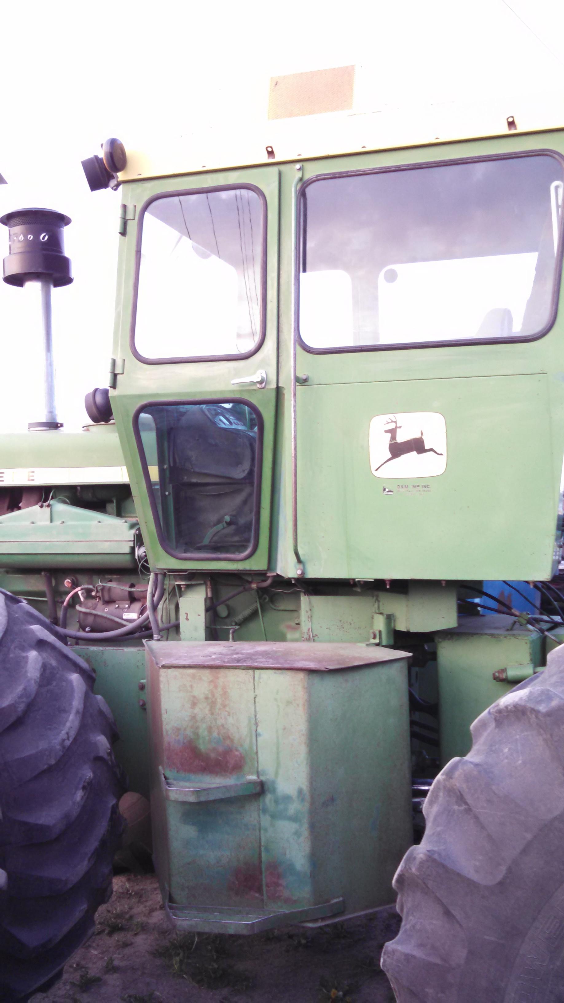 1975 JD 7520 4x4 Tractor