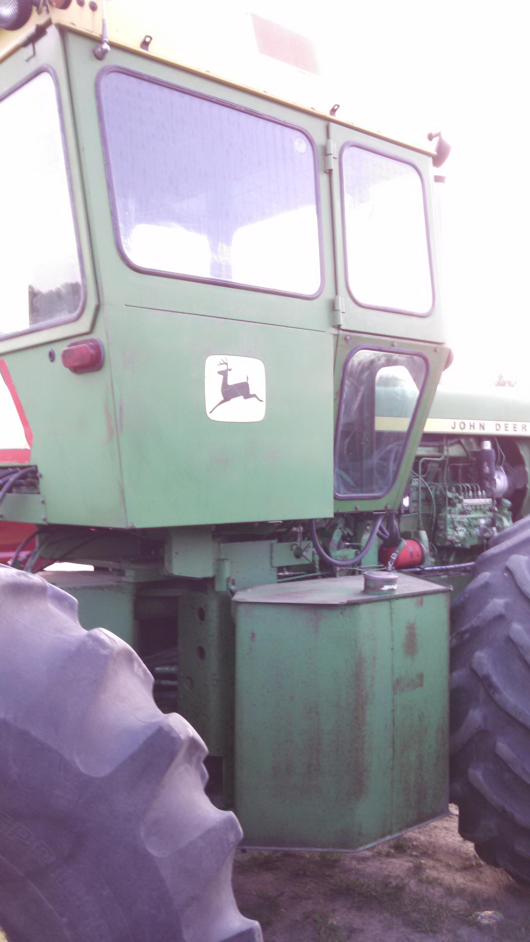1975 JD 7520 4x4 Tractor