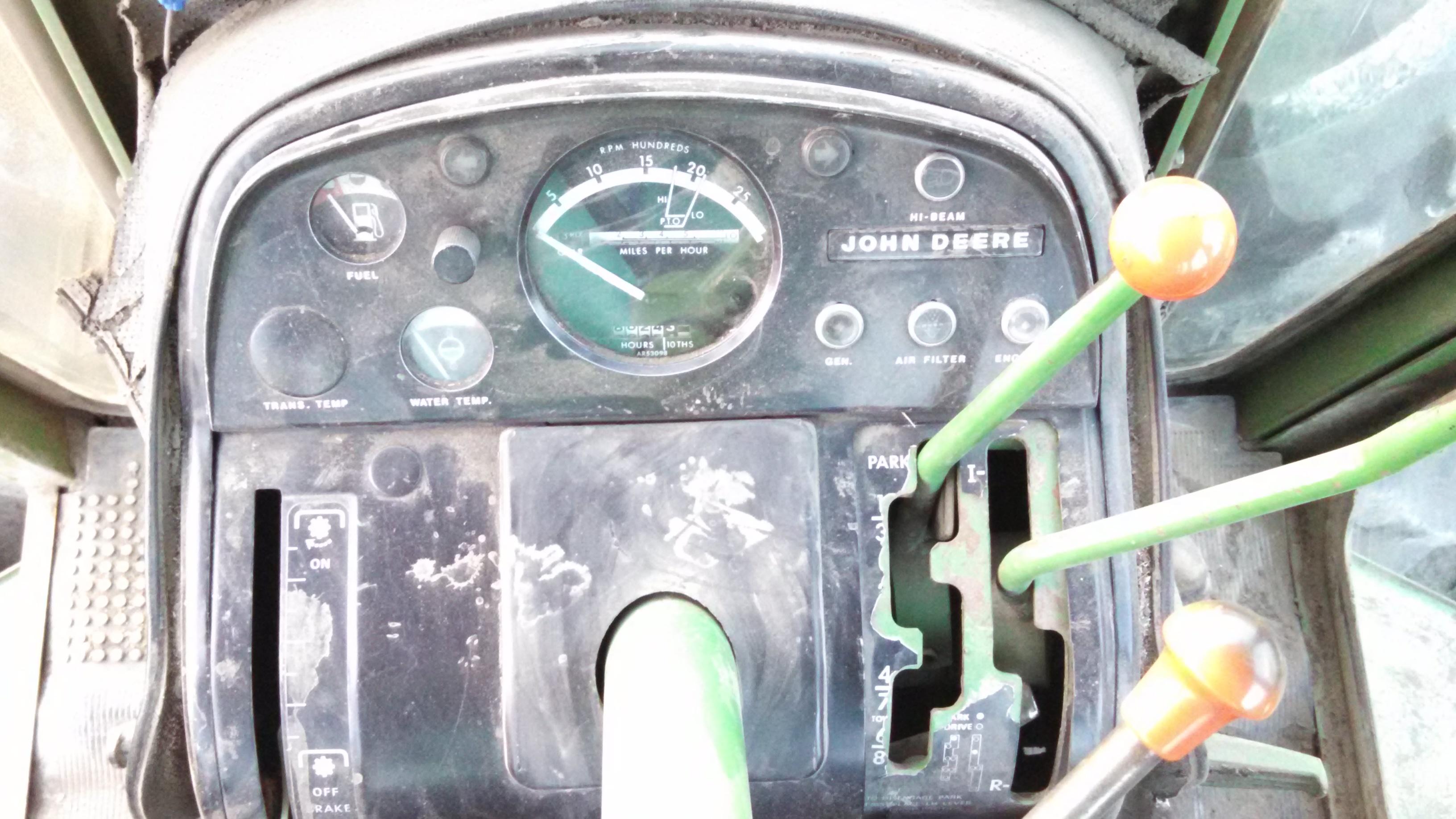 1975 JD 7520 4x4 Tractor