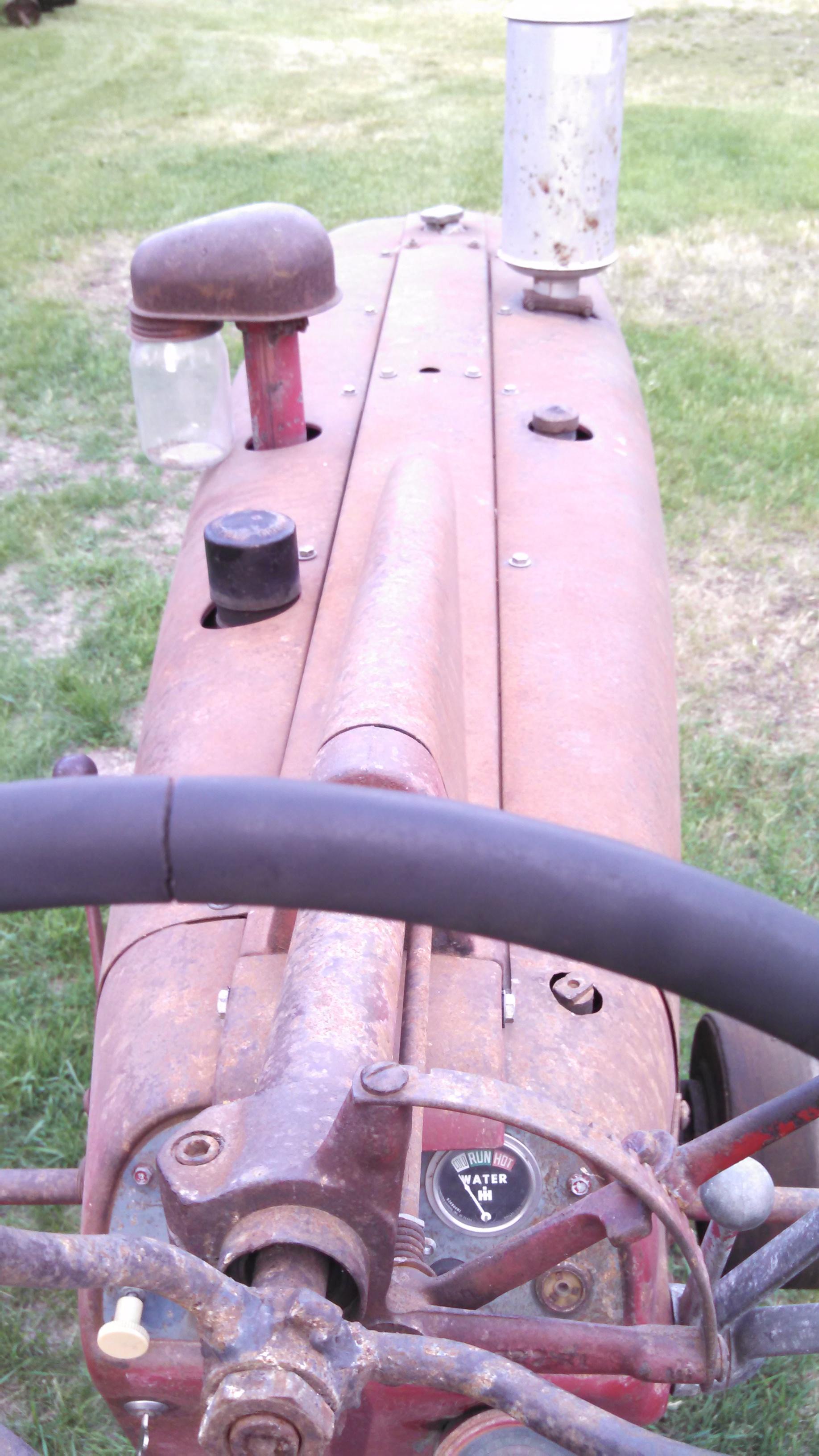1957 IH 450 Diesel Tractor Narrow Front Draw Bar & Power Steering