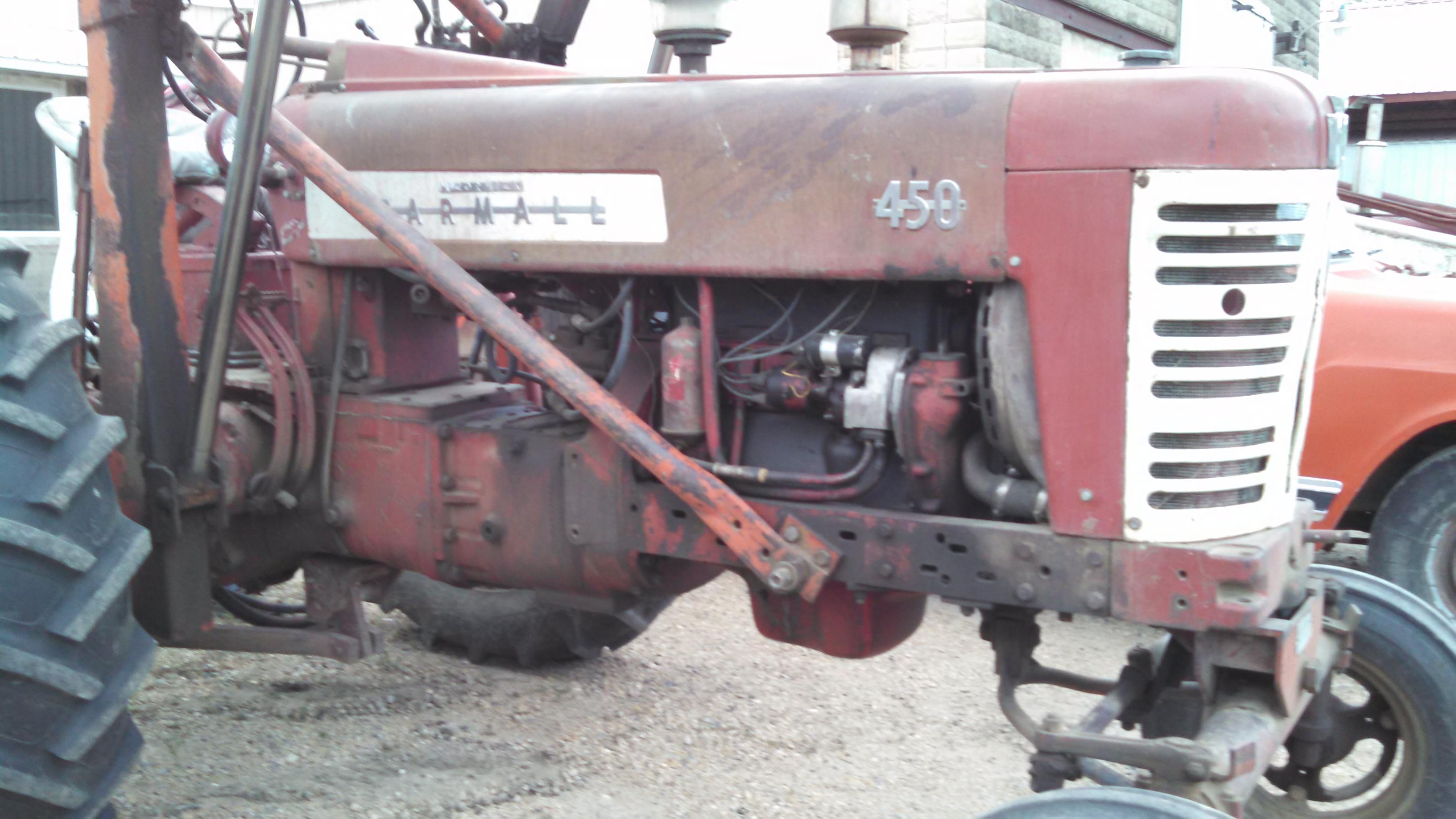 1957 IH 450 Gas Tractor