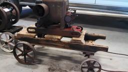IH LA 1.5-2.5hp Gas Hit & Miss Engine on Cart