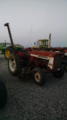 IH 404 Wide Front Tractor with Sickle Mower