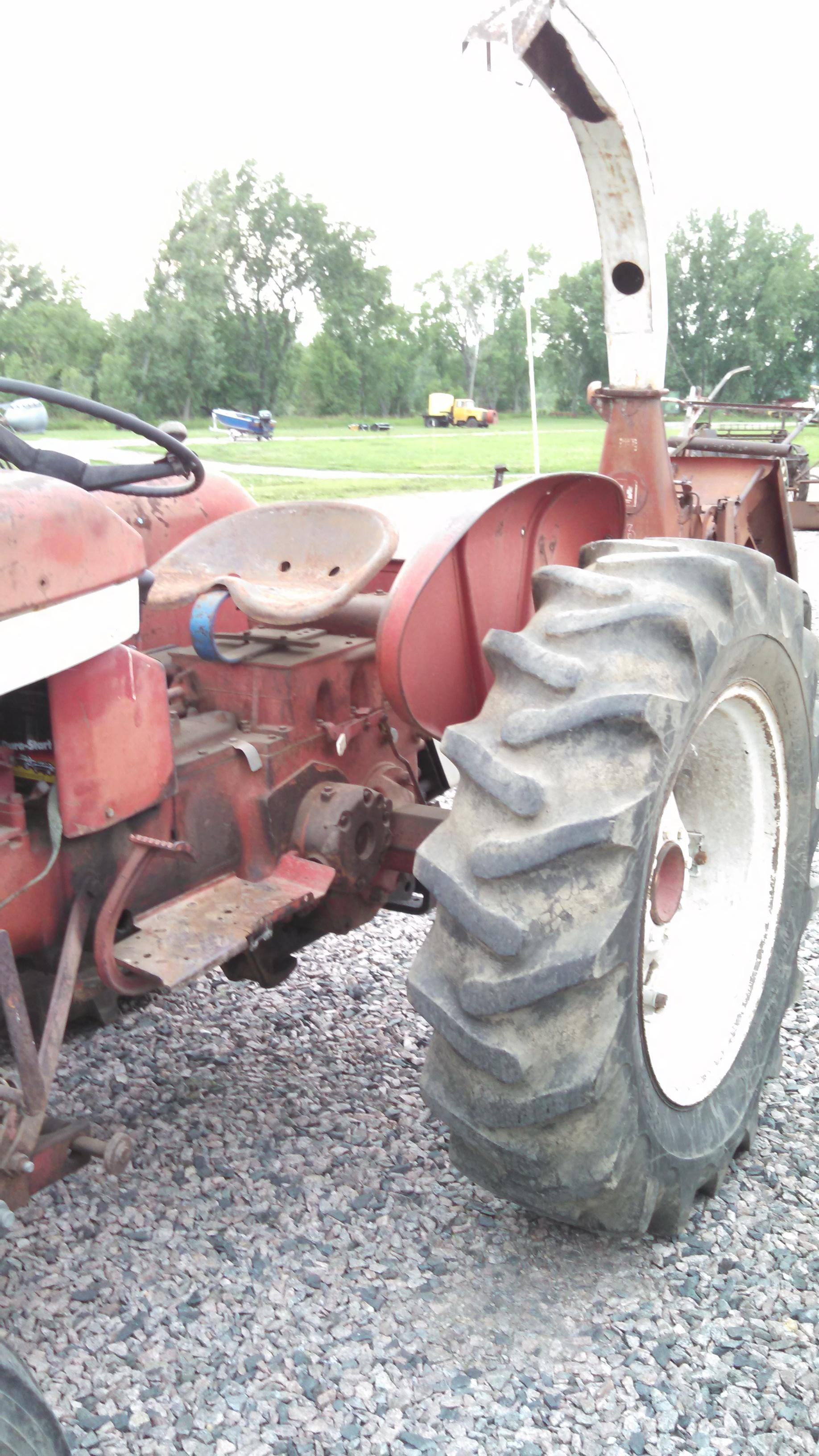IH 404 Wide Front Tractor with Sickle Mower