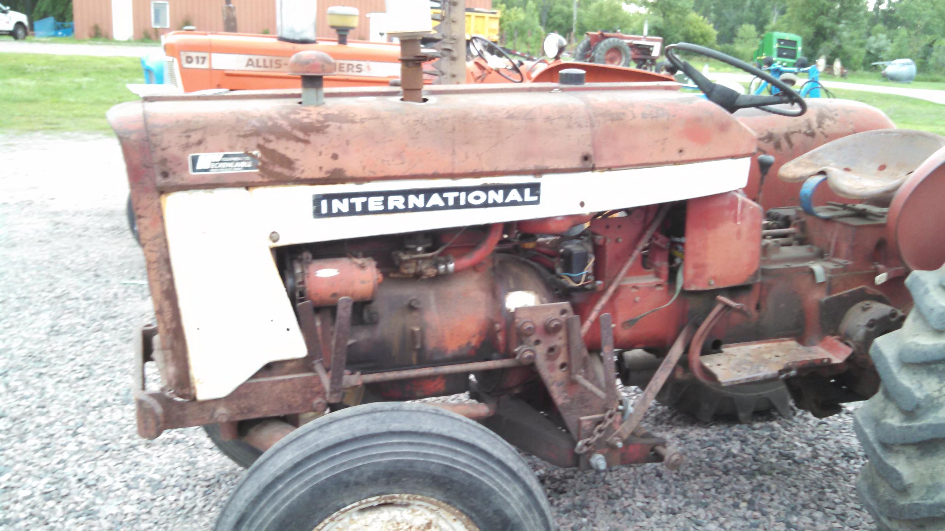IH 404 Wide Front Tractor with Sickle Mower
