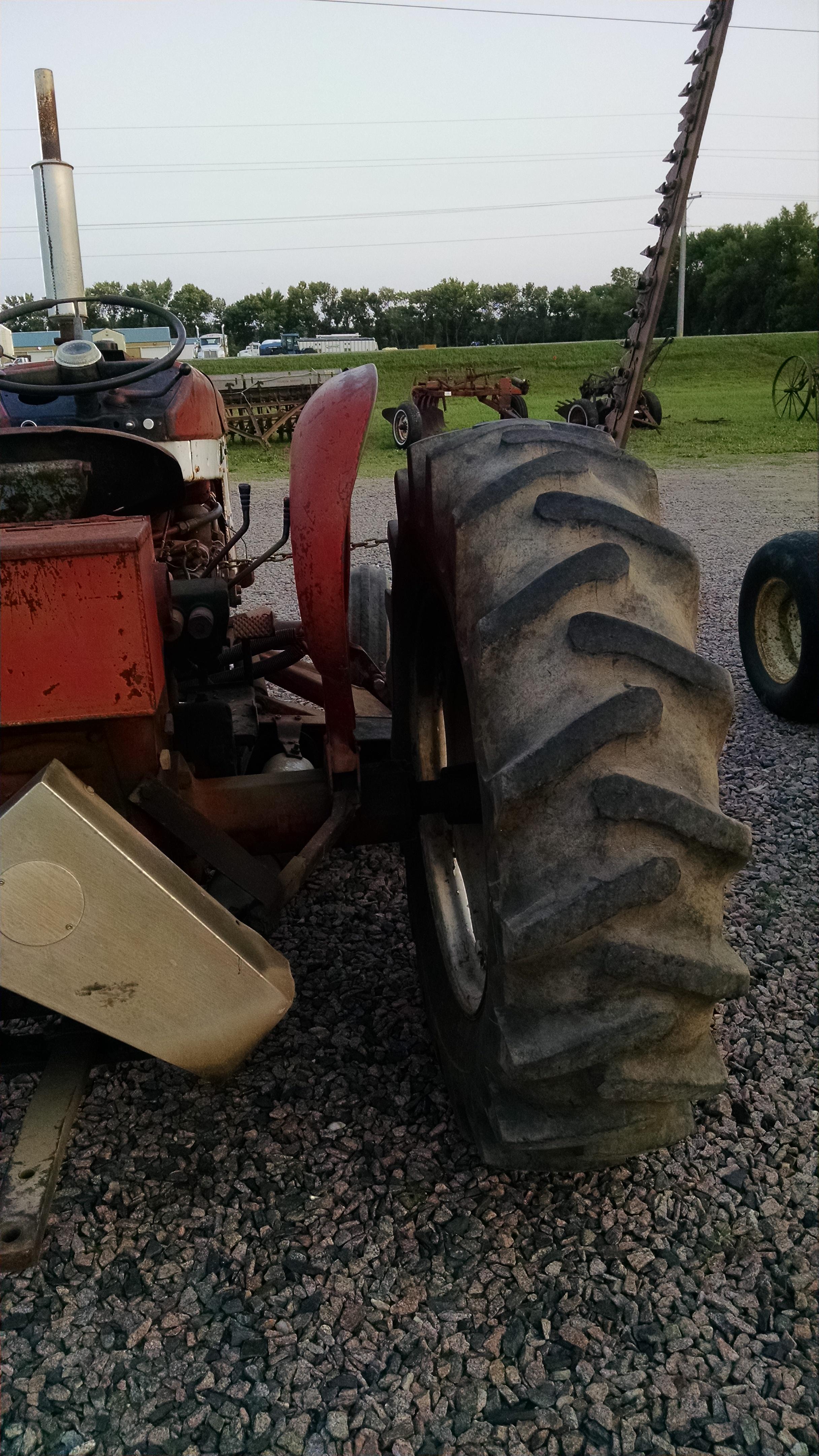 IH 404 Wide Front Tractor with Sickle Mower