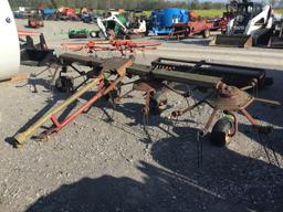 4 BASKET NEW HOLLAND HAY TEDDER