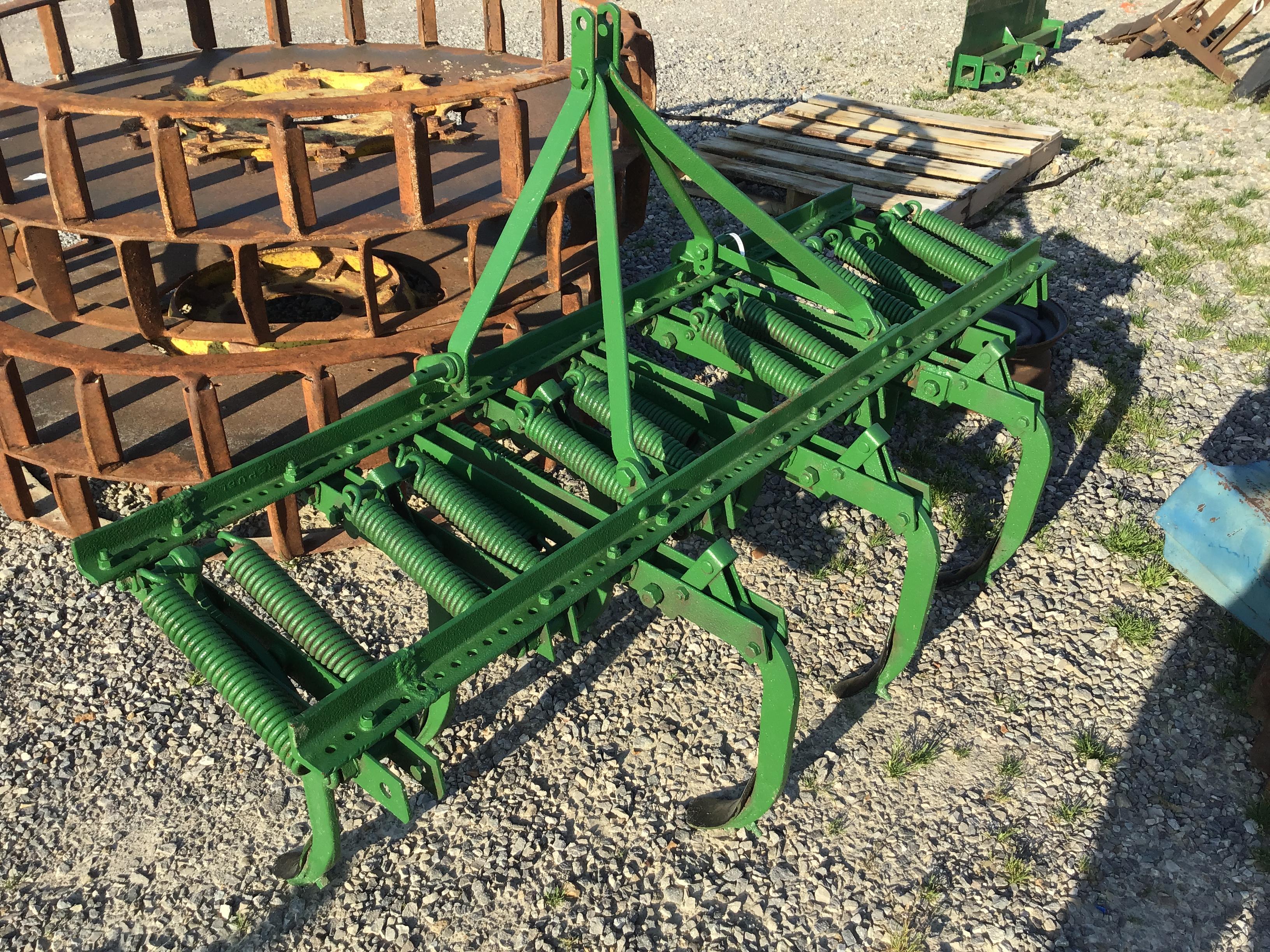 9 SHANK FIELD CULTIVATOR