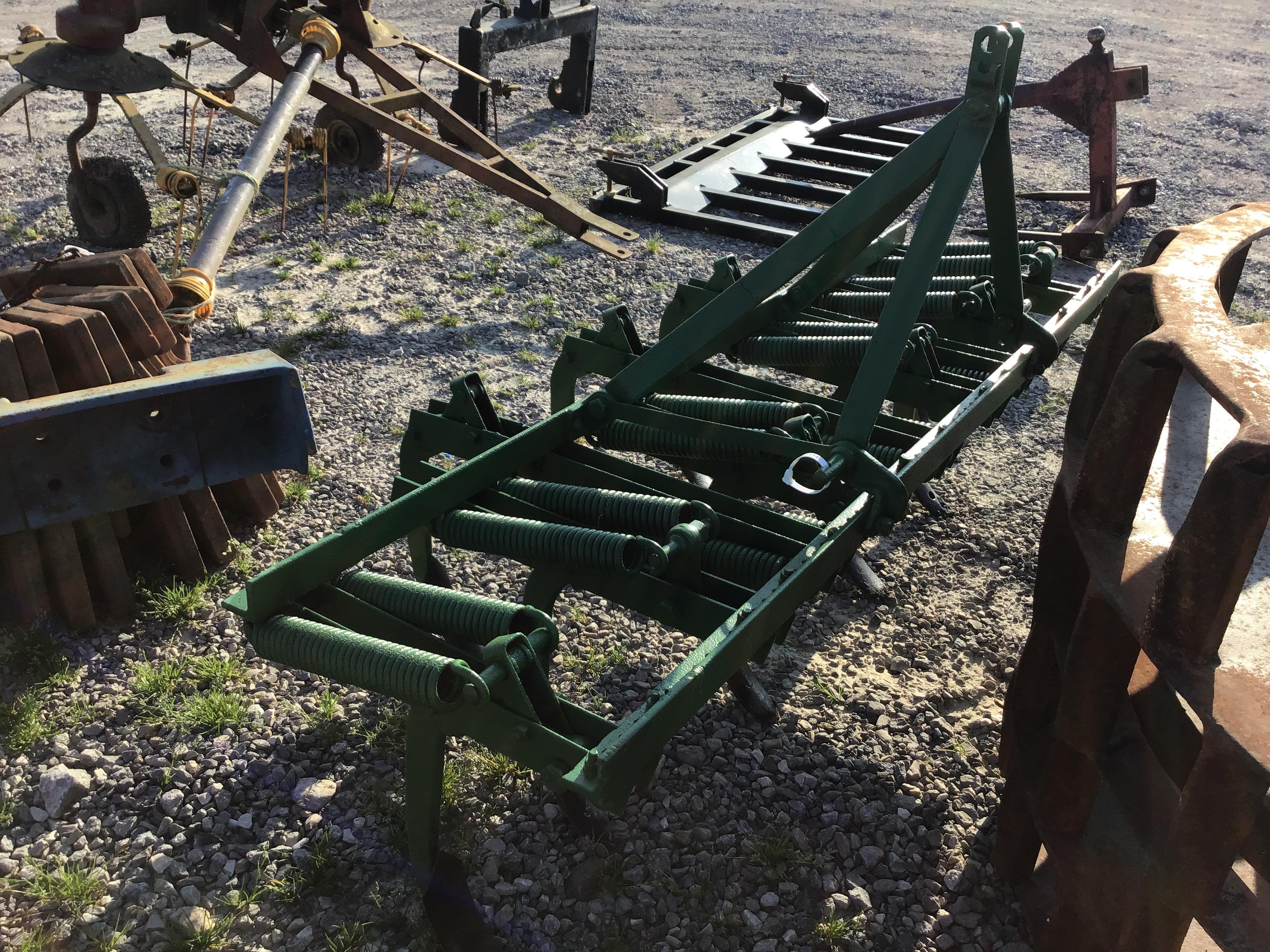 9 SHANK FIELD CULTIVATOR