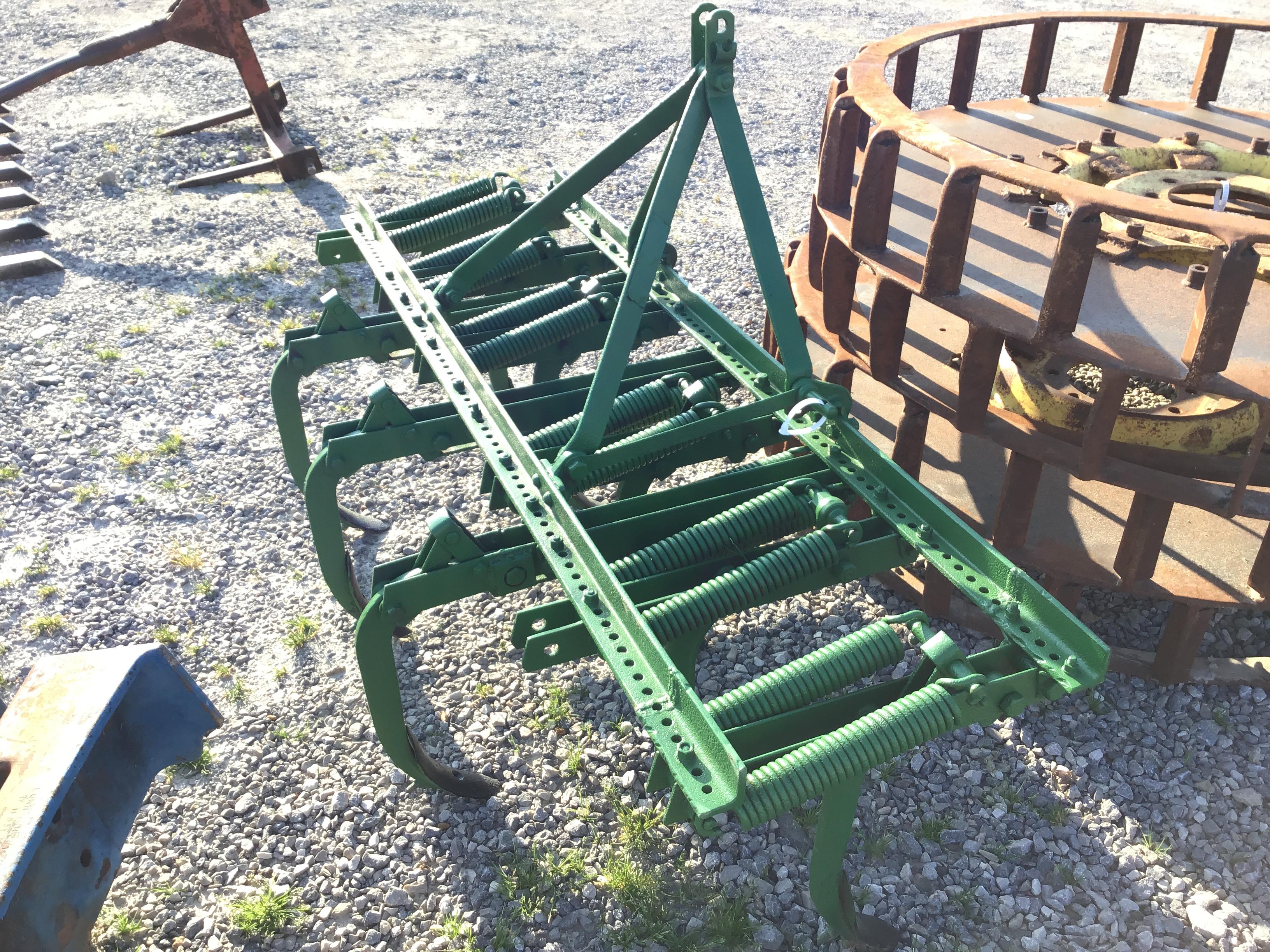 9 SHANK FIELD CULTIVATOR