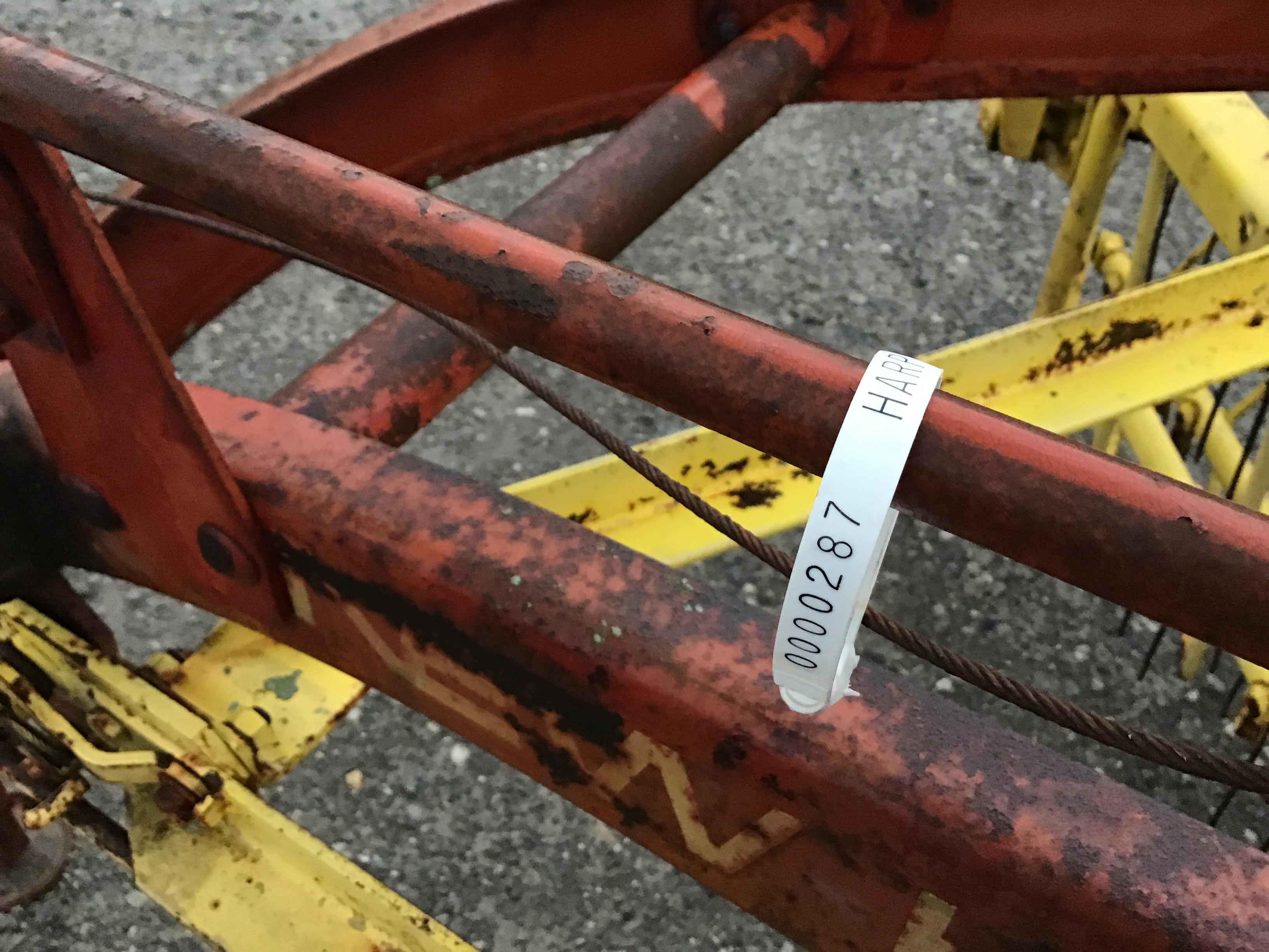 256 NEW HOLLAND HAY RAKE
