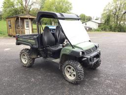 825I JOHN DEERE GATOR SIDE-BY-SIDE