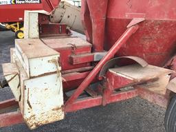 850 INTERNATIONAL FEED GRINDER