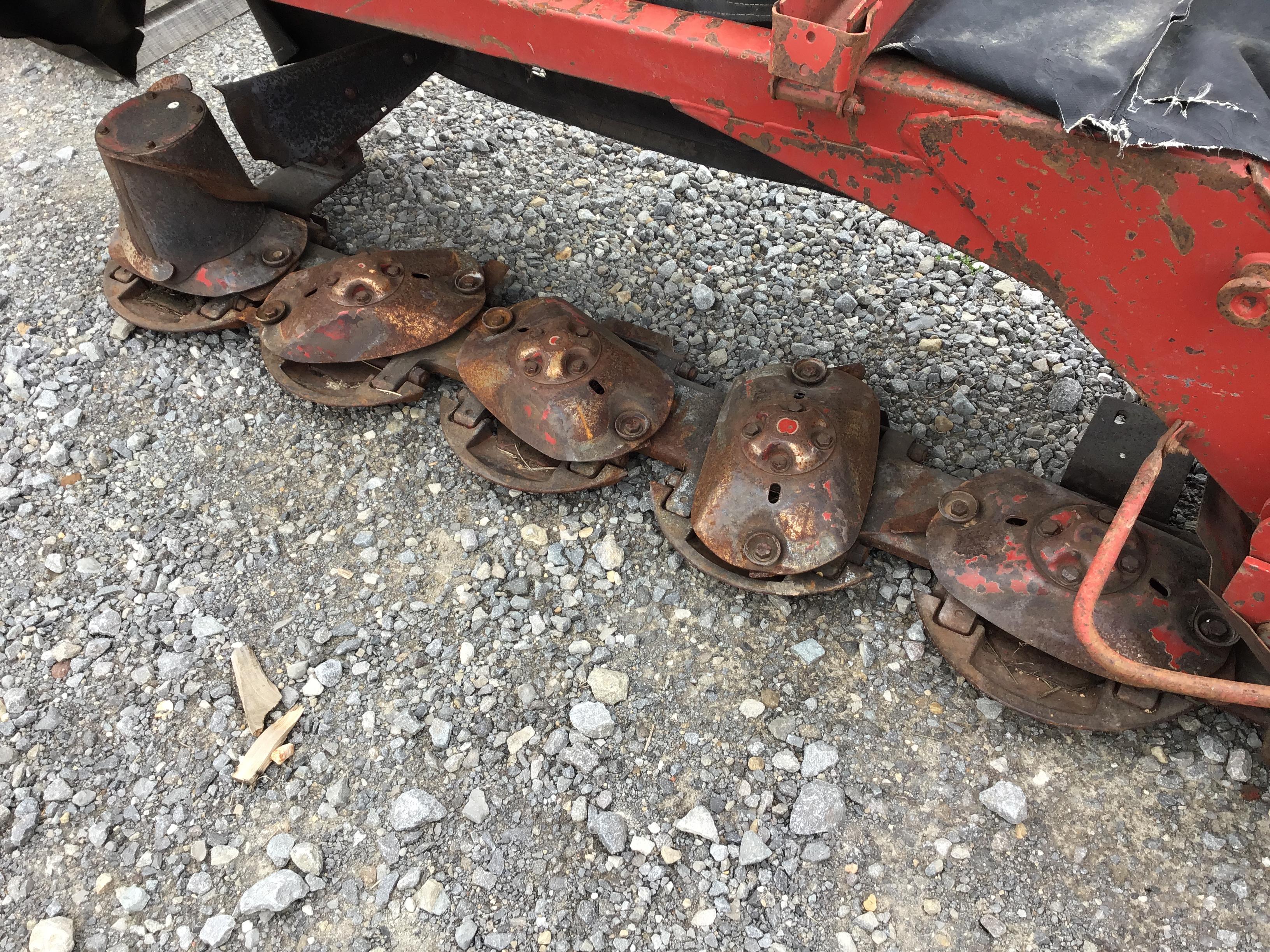 615 NEW HOLLAND DISC MOWER - NEEDS WORK
