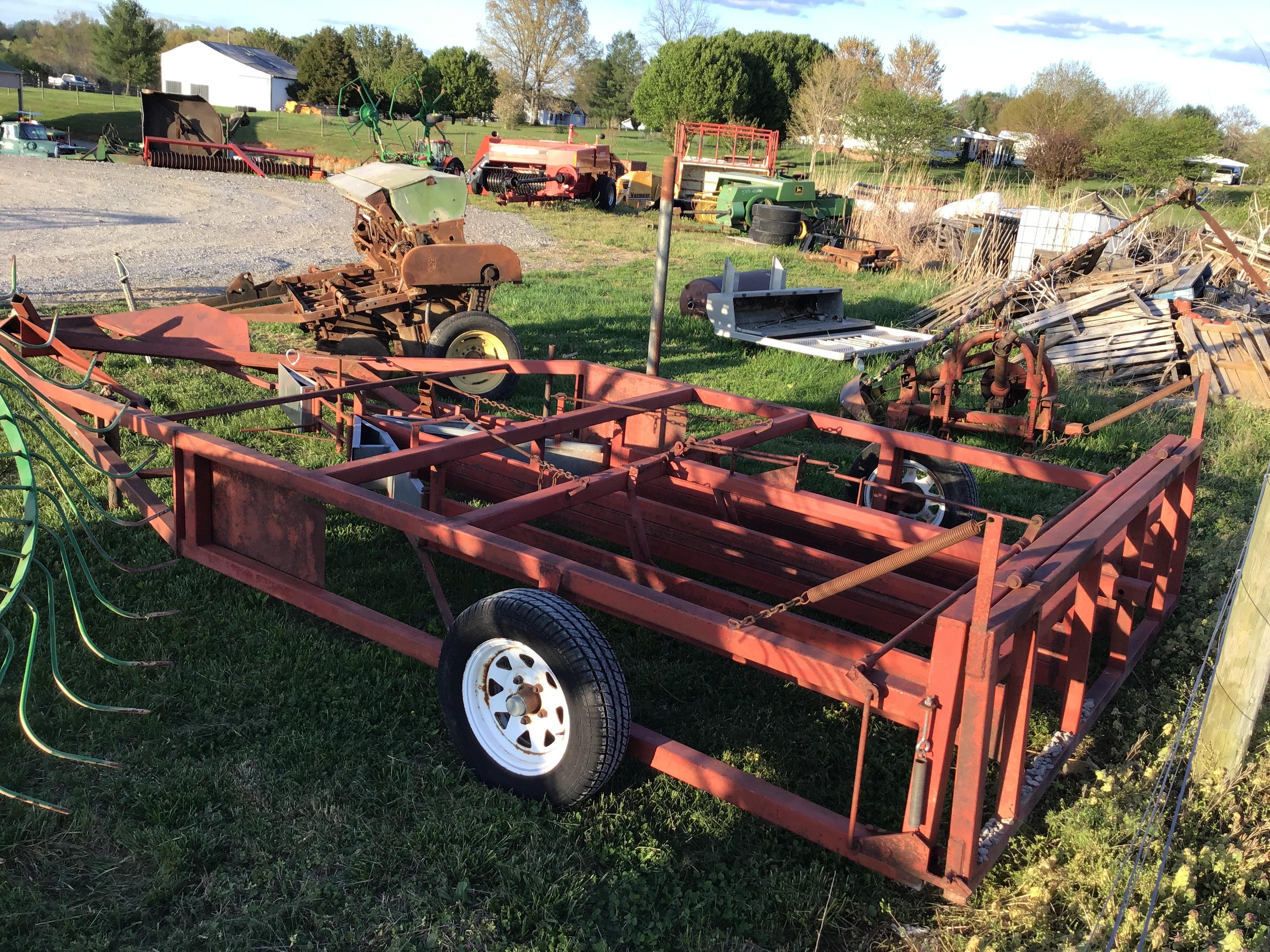 PULL TYPE SQUARE BALE ACCUMULATOR