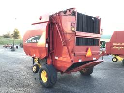 BR780 NEW HOLLAND ROUND BALER