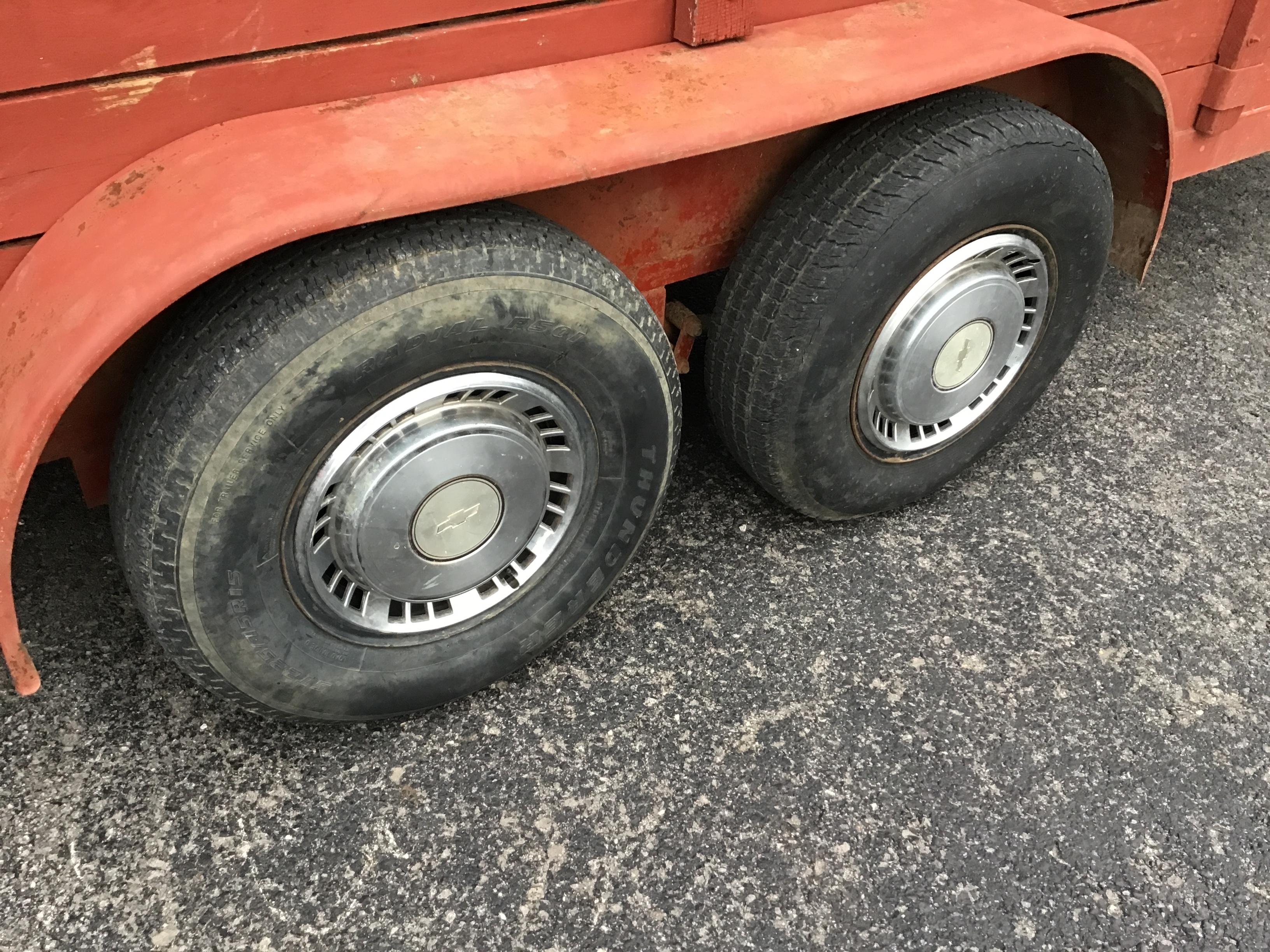 16FT BUMPERHITCH STOCK TRAILER - NO TITLE