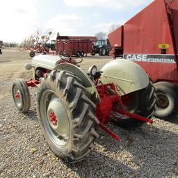 8N FORD TRACTOR