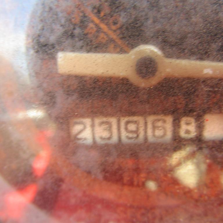 8N FORD TRACTOR