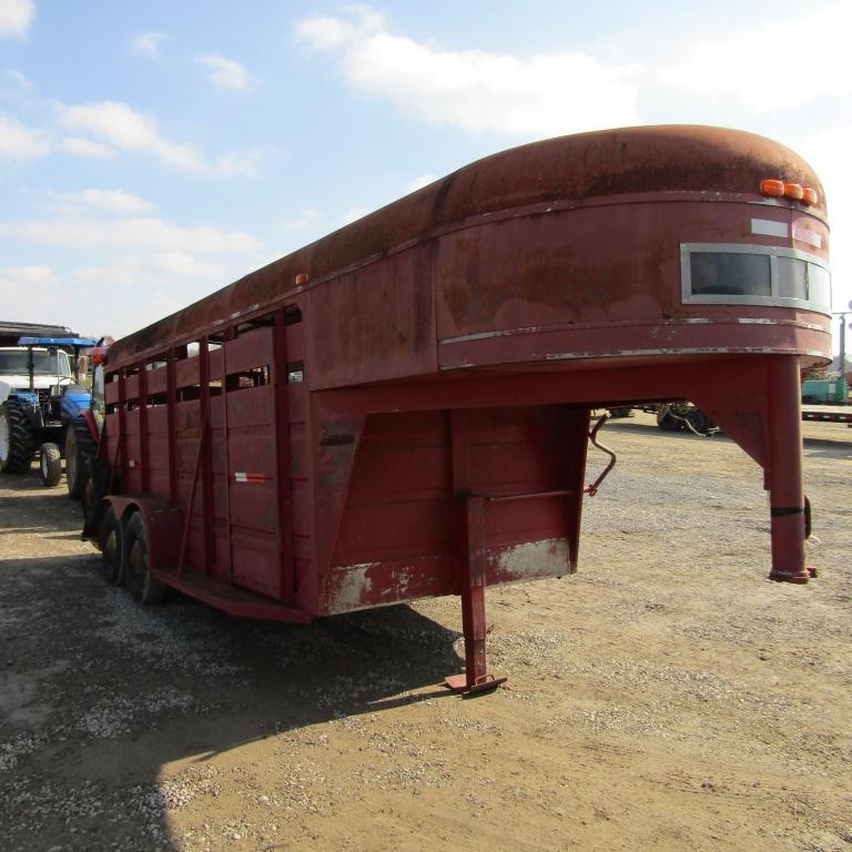 20FT GOOSENECK STOCK TRAILER - NO TITLE
