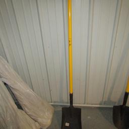 NEW SQUARE SHOVEL
