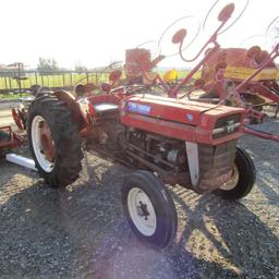 135 MASSEY FERGUSON TRACTOR