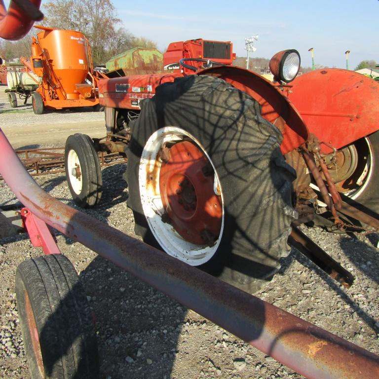 135 MASSEY FERGUSON TRACTOR