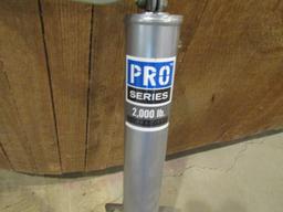 NEW 2000LB PRO SERIES JACK