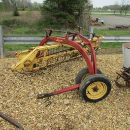 256 NEW HOLLAND DOLLY RAKE