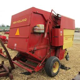 853 NEW HOLLAND ROUND BALER