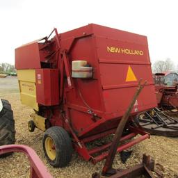 853 NEW HOLLAND ROUND BALER