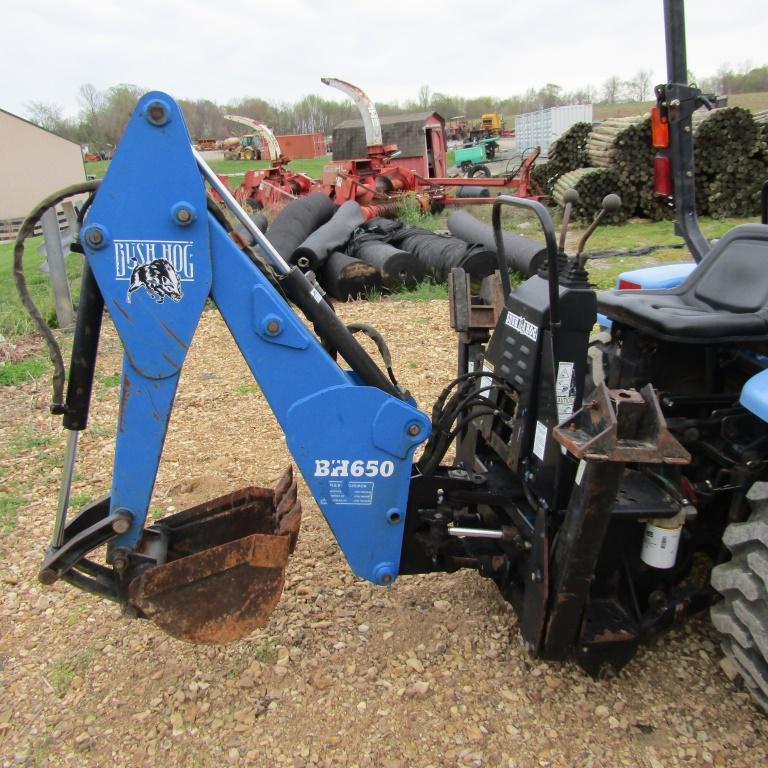 TC29DA NEW HOLLAND TRACTOR W/ BUSHOG BACKHOE