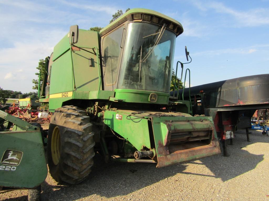 9400 JOHN DEERE COMBINE