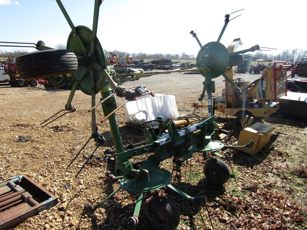 4 BASKET FRONTIER HYDRAULIC FOLD TEDDER