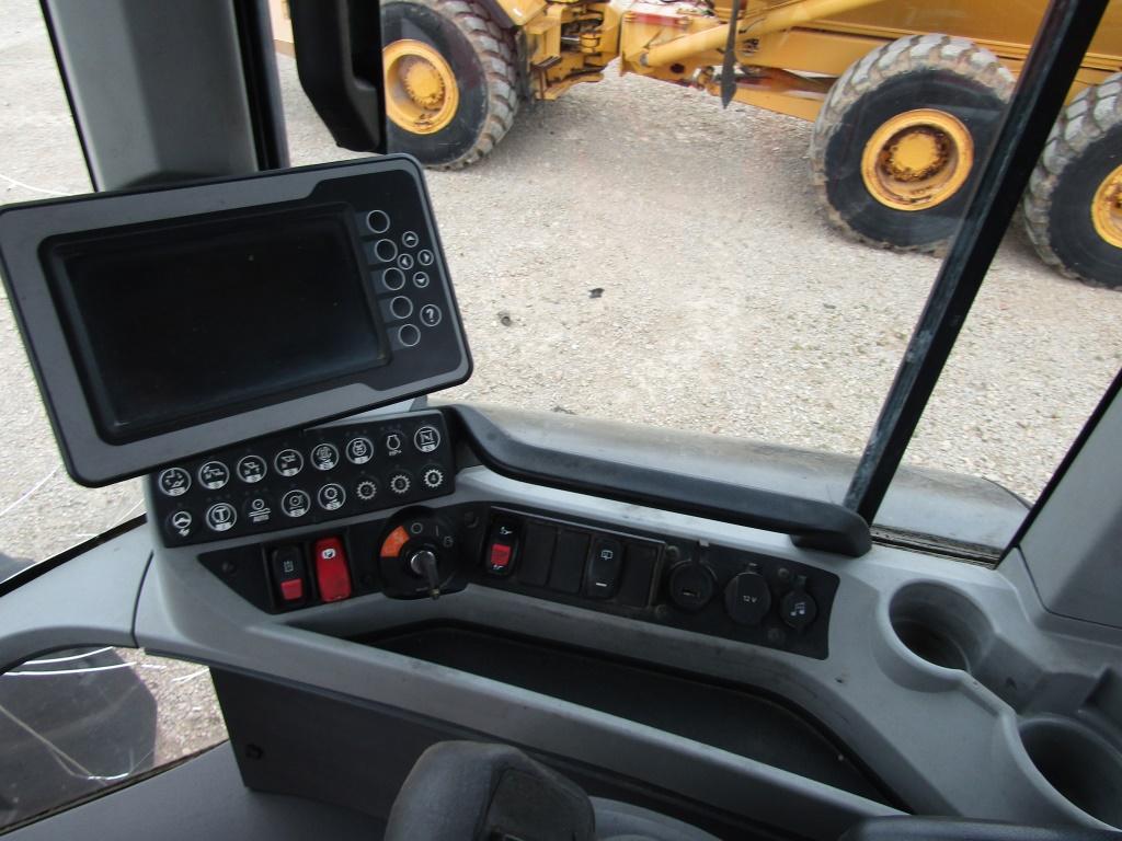930M CATERPILLAR WHEEL LOADER