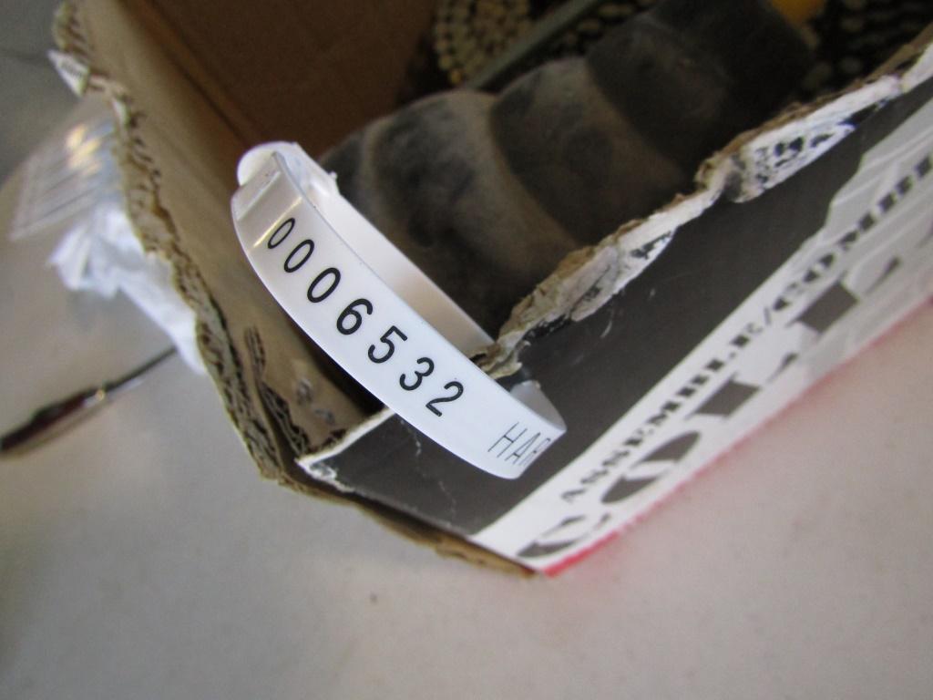 BOX OF NAILS & PLUNGER